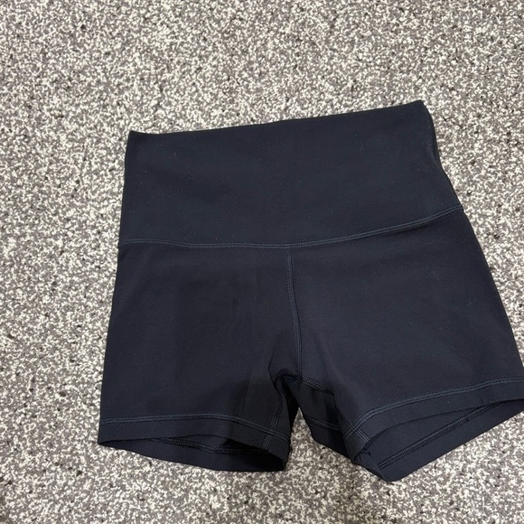 Lululemon align 4 inch shorts size 4 excellent condition - Picture 1 of 5